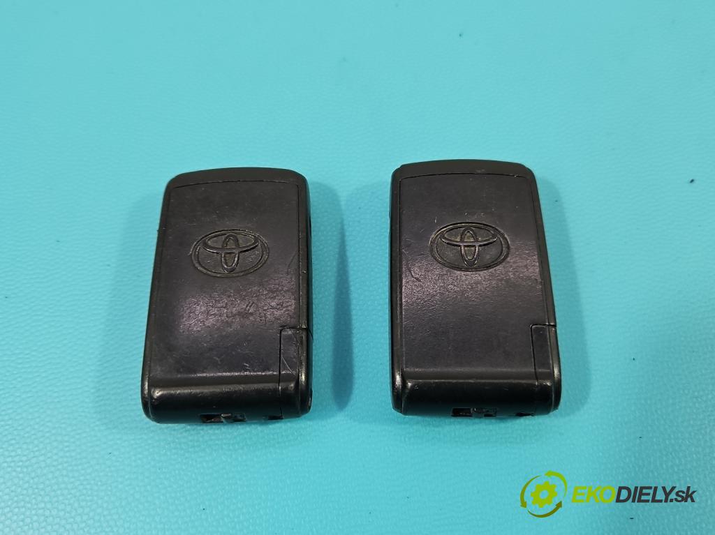Toyota Corolla Verso II 2004-2009 2.2 D4D 136 HP manual 100 kW 2231 cm3 5- Spínačka  (Spínacie skrinky a kľúče)