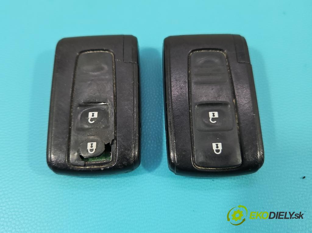 Toyota Corolla Verso II 2004-2009 2.2 D4D 136 HP manual 100 kW 2231 cm3 5- Spínačka  (Spínacie skrinky a kľúče)