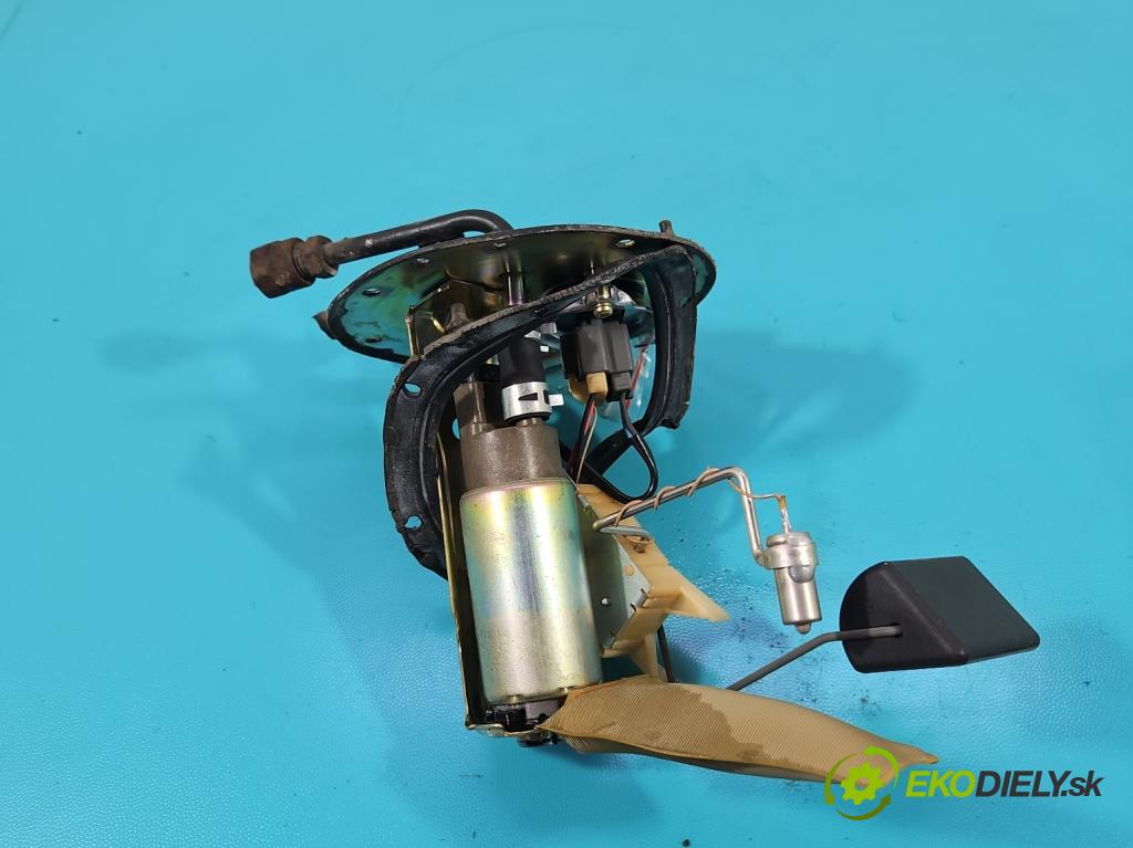 Toyota Corolla E11 1997-2002 1,4.0 16V 86 hp manual 63 kW 1332 cm3 3- čerpadlo paliva