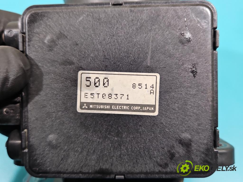 Mitsubishi Carisma 1.6 16V 90 HP automatic 66 kW 1597 cm3 5- průtokoměr: E5T08371 (Váhy vzduchu)