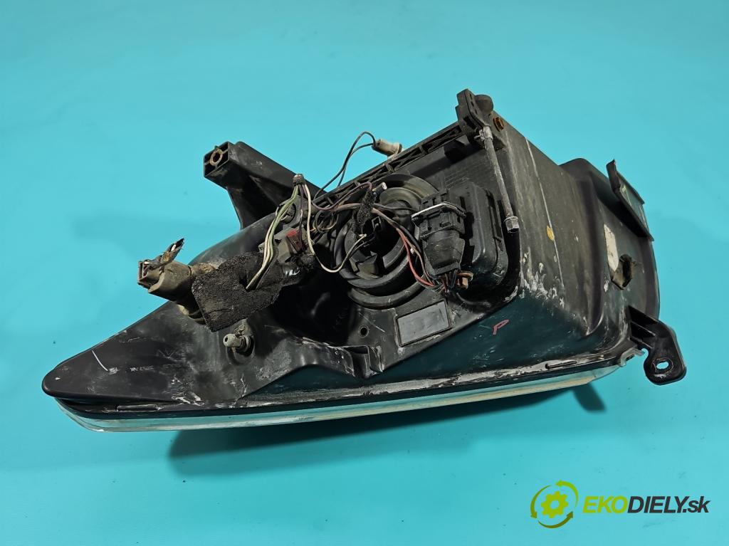 Dodge Caliber 1.8 16v 150 HP manual 110 kW 1798 cm3 5- Reflektor: pravý (Pravé)