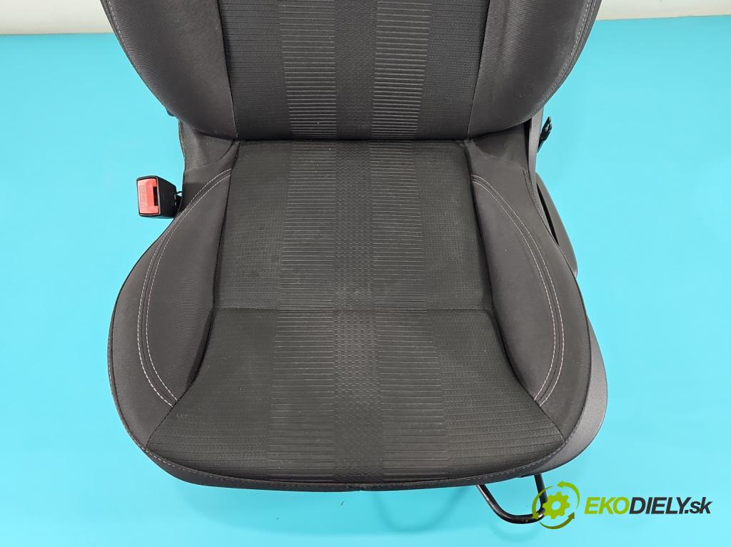 Renault Clio III 2005-2012 1,2.0 TCE: 101 HP manual 74 kW 1149 cm3 5- Sedačka ľavý  (Sedačka, sedadlo)
