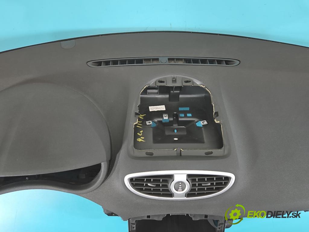 Renault Clio III 2005-2012 1,2.0 TCE: 101 HP manual 74 kW 1149 cm3 5- kokpit,pristrojová doska rozdeľovacia