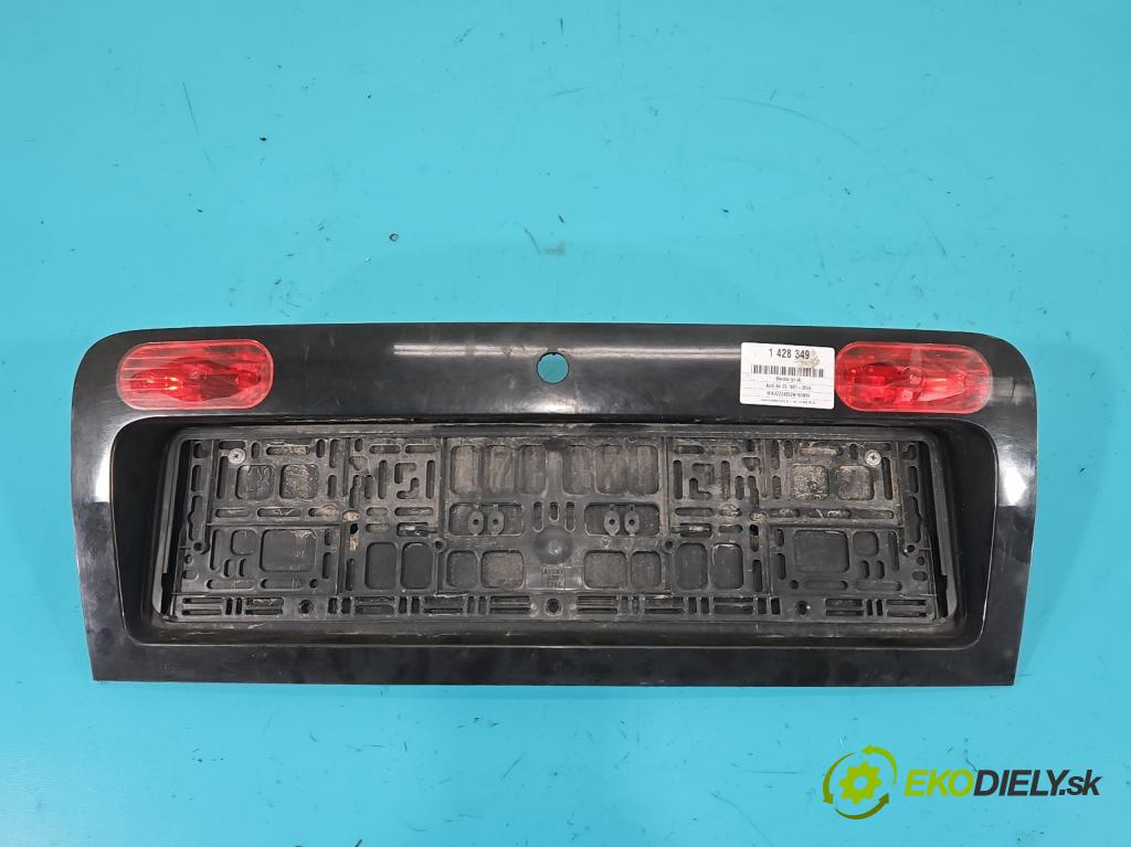Audi A6 C5 1997-2004 2.4 V6 170 HP manual 125 kW 2393 cm3 4- zaslepka: zadné 4B5945695E