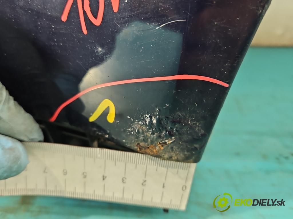 Audi A6 C5 1997-2004 2.4 V6 170 hp manual 125 kW 2393 cm3 4- blatnik přední levý  (Predné ľavé)