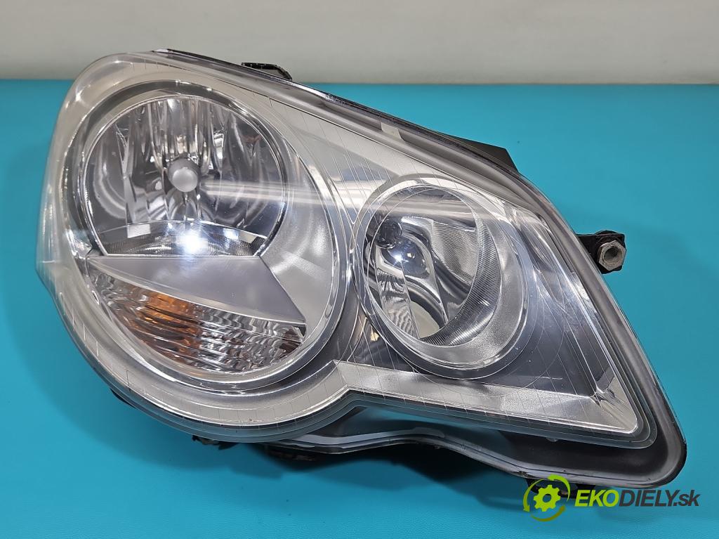 Vw Polo IV 9N 2001-2009 1.4 16v 75 HP manual 55 kW 1390 cm3 3- Reflektor: pravý  (Pravé)