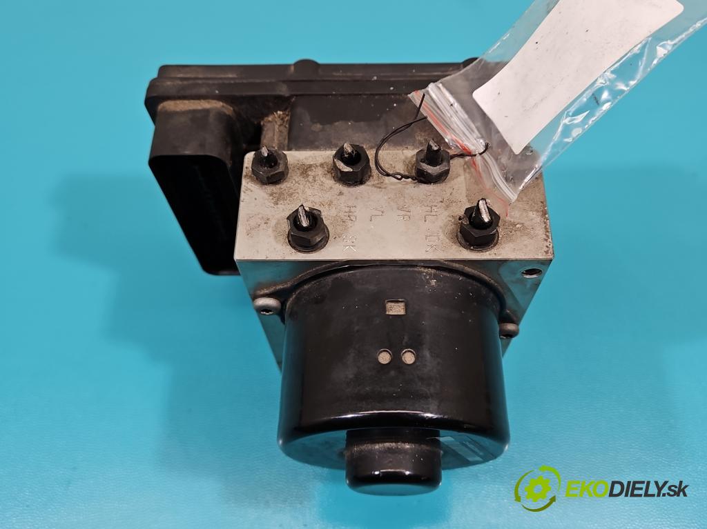 Vw Touareg I 2002-2010 2.5 tdi 174 HP automatic 128 kW 2461 cm3 5- čerpadlo abs 7L0614111H (Pumpa ABS)