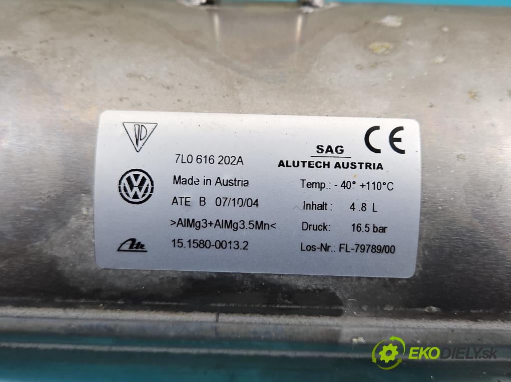 Vw Touareg I 2002-2010 2.5 tdi 174 HP automatic 128 kW 2461 cm3 5- Nádrž: vzduchu 7L0616202A (Obaly filtrov vzduchu)
