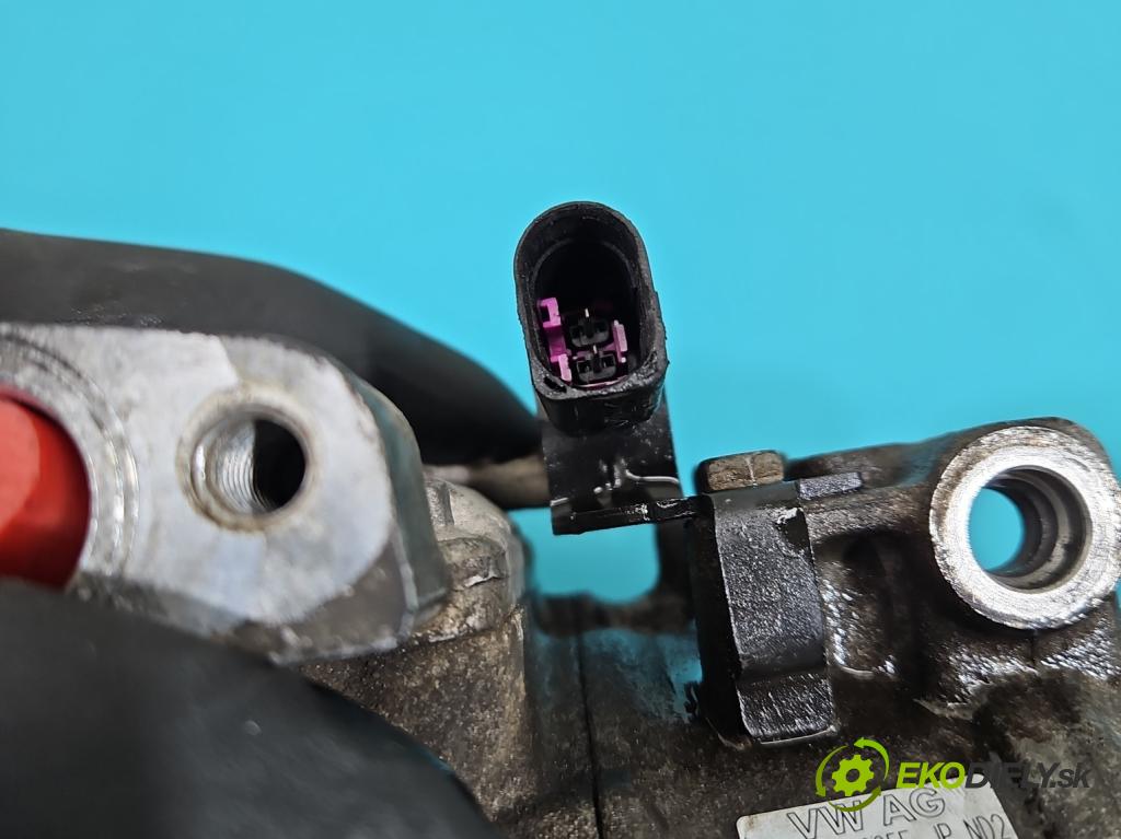 Vw Touareg I 2002-2010 2.5 tdi 174 HP automatic 128 kW 2461 cm3 5- Kompresor: klimatizácie 7H0820805E (Kompresory klimatizácie)