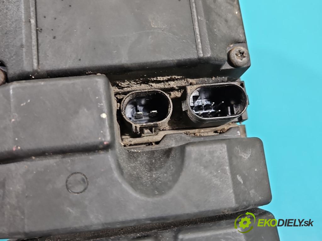 Vw Touareg I 2002-2010 2.5 tdi 174 hp automatic 128 kW 2461 cm3 5- Webasto 7L6815071C (Webasto (nezávislé topení))