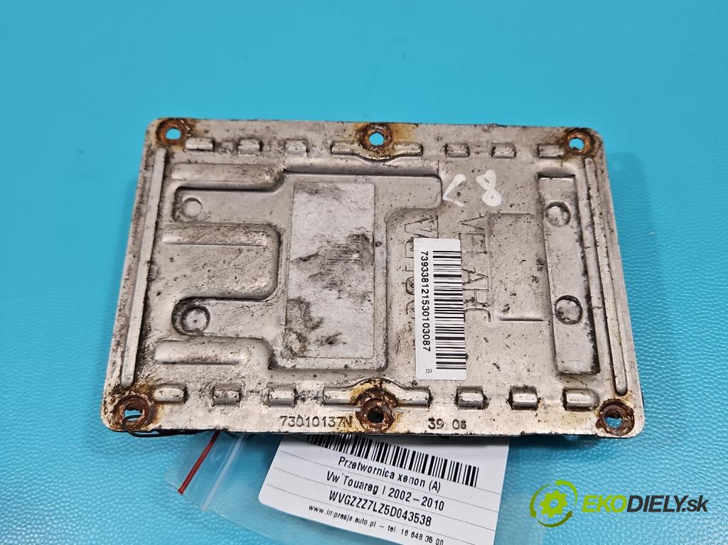 Vw Touareg I 2002-2010 2.5 tdi 174 HP automatic 128 kW 2461 cm3 5- střídač: xenon 73010137N (Riadiaca jednotka xenónu)