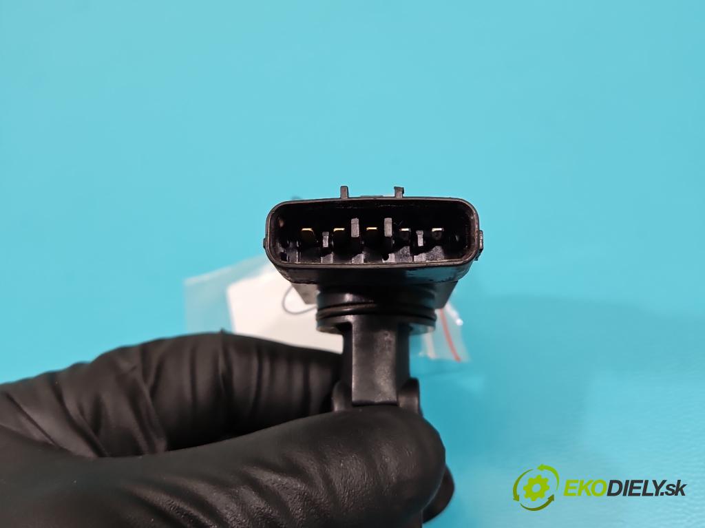 Toyota Corolla Verso I 2001-2004 2.0 D4D 90 HP manual 66 kW 1995 cm3 5- průtokoměr: 22204-27010 (Váhy vzduchu)