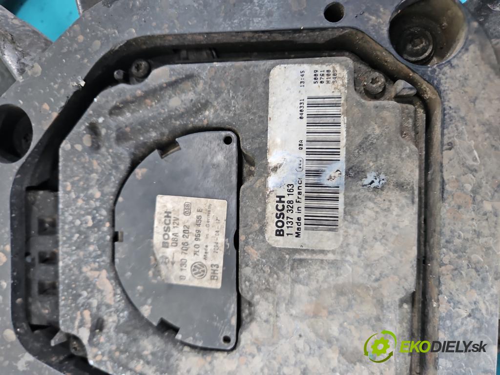 Vw Touareg I 2002-2010 2.5 tdi 174 HP automatic 128 kW 2461 cm3 5- Ventilátor chladiča 7L0121207E