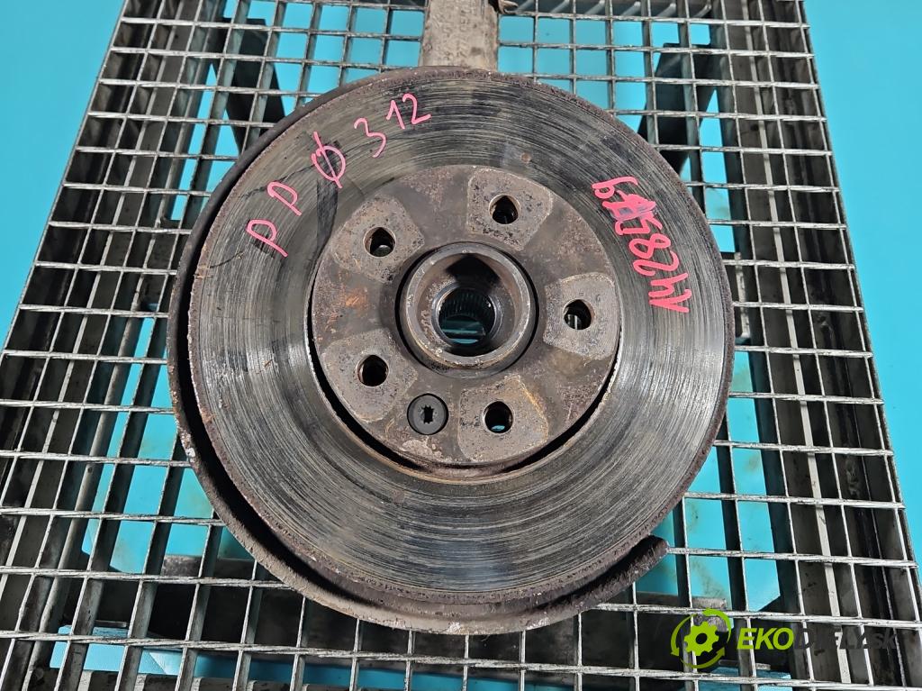 Vw Touareg I 2002-2010 2.5 tdi 174 hp automatic 128 kW 2461 cm3 5- náboj pravé  (Náboje)