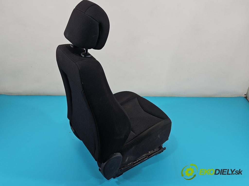 Peugeot 308 I 2007-2013 1.6 HDi 90 HP manual 66,2 kW 1560 cm3 5- Sedačka ľavý  (Sedačka, sedadlo)