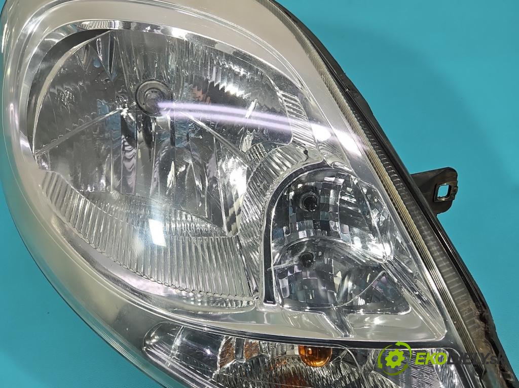 Renault Trafic II 2001-2014 2.5 dci 145 HP manual 107 kW 2464 cm3 5- Reflektor: pravý 8200701356 (Pravé)