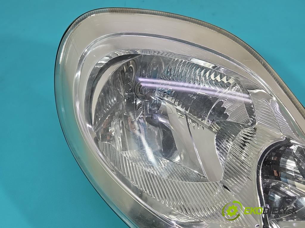 Renault Trafic II 2001-2014 2.5 dci 145 HP manual 107 kW 2464 cm3 5- Reflektor: pravý 8200701356 (Pravé)