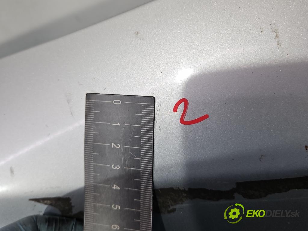 Kia Ceed I 2006-2012 2.0 crdi 140 hp manual 103 kW 1991 cm3 5- blatnik přední levý  (Predné ľavé)