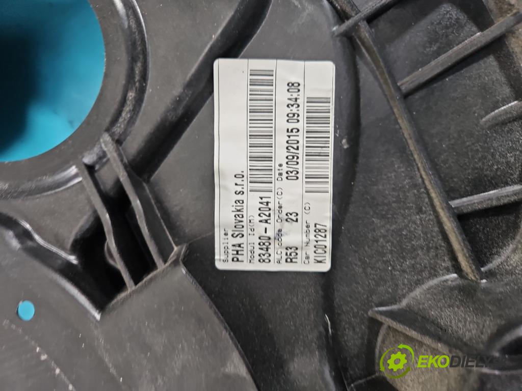 Kia Ceed II 2012-2018 1.6 GDI 135 hp manual 99 kW 1591 cm3 5- mechanismus stahování zadní pravý 83460-A2010