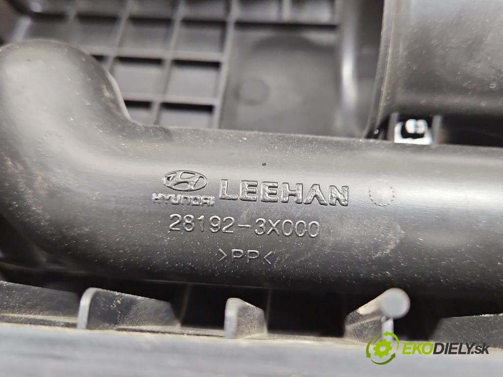 Kia Ceed II 2012-2018 1.6 GDI 135 HP manual 99 kW 1591 cm3 5- obal filtra vzduchu 28110-A5000 (Obal filtra vzduchu)