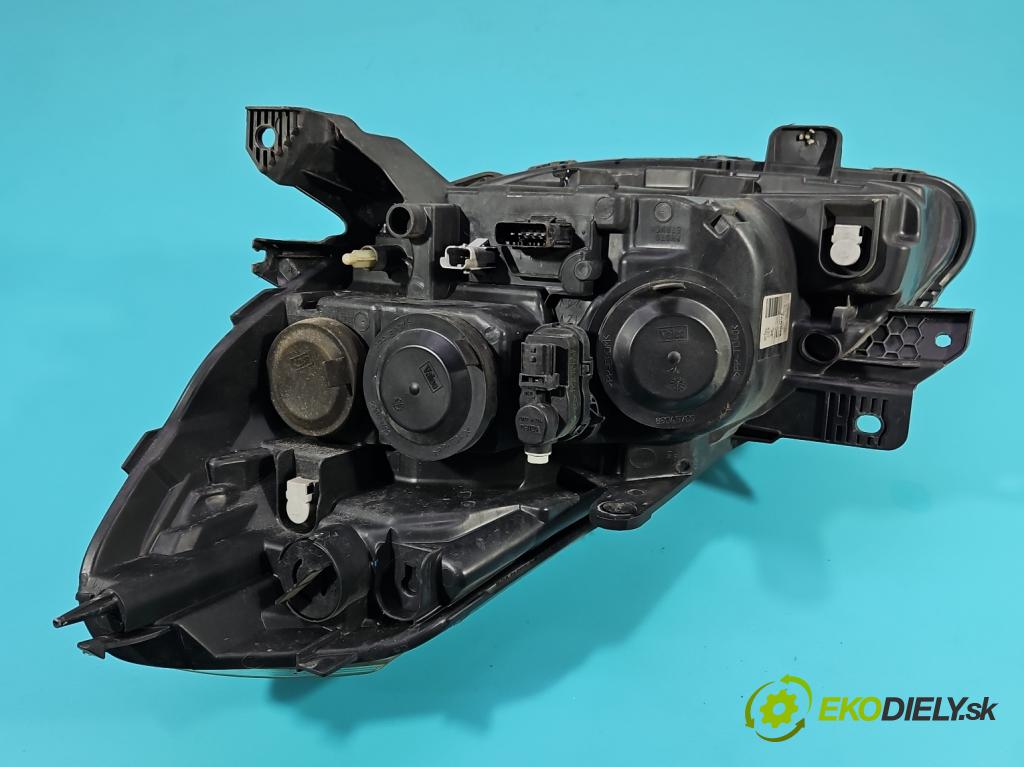 Renault Clio III 2005-2012 1,2.0 TCE: 101 HP manual 74 kW 1149 cm3 5- Reflektor: pravý 8200775878 (Pravé)