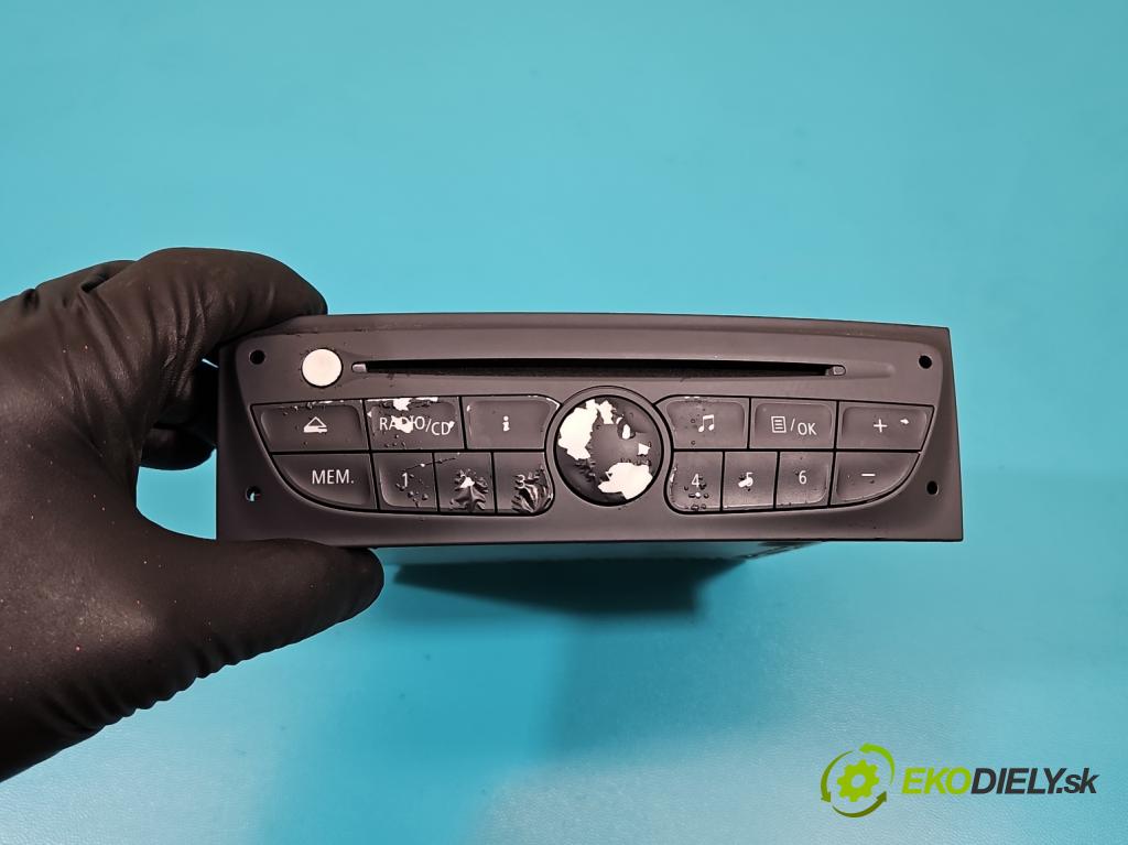 Renault Clio III 2005-2012 1,2.0 TCE: 101 HP manual 74 kW 1149 cm3 5- Radio originál 281150038R
