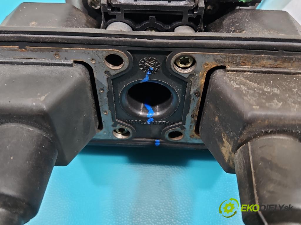 Audi A4 B5 1994-2001 1.8 20V 125 HP manual 92 kW 1781 cm3 4- cievka zapaľovacia  (Zapaľovacie cievky, moduly)