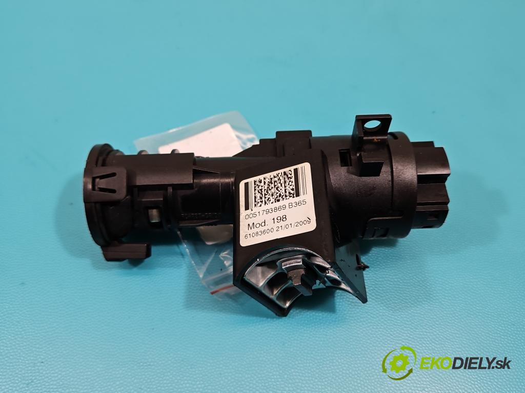 Fiat Bravo II 2007-2014 1.6 jtd 90 HP manual 66 kW 1598 cm3 5- Spínačka 51793869 (Spínacie skrinky a kľúče)