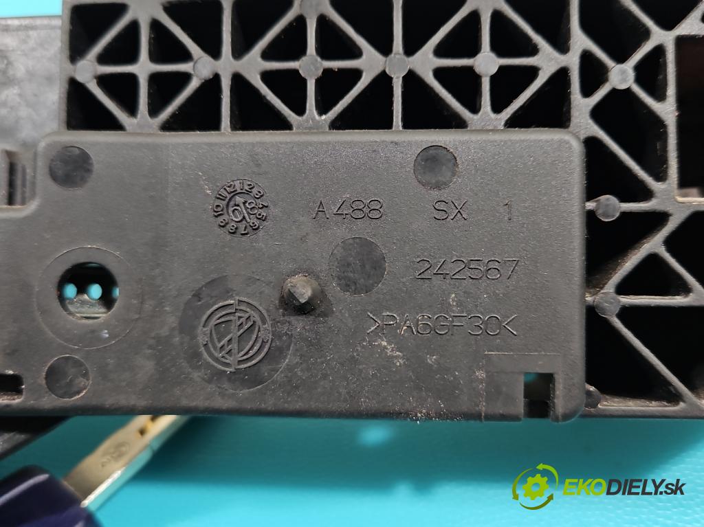 Fiat Bravo II 2007-2014 1.6 jtd 90 HP manual 66 kW 1598 cm3 5- rukoväť predné ľavé mimo: 242567 (Vonkajšie predné ľavé)