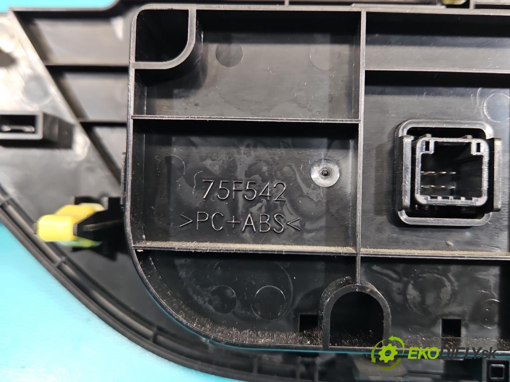 Toyota Auris II 2012-2018 1.4 D4D 90 HP manual 66 kW 1364 cm3 5- panel kúrenia 55900-02370