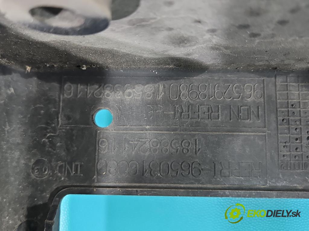 Peugeot 308 I 2007-2013 1.6 HDi 90 hp manual 66,2 kW 1560 cm3 5- stěna přední 9652918980 (Výztuhy přední)