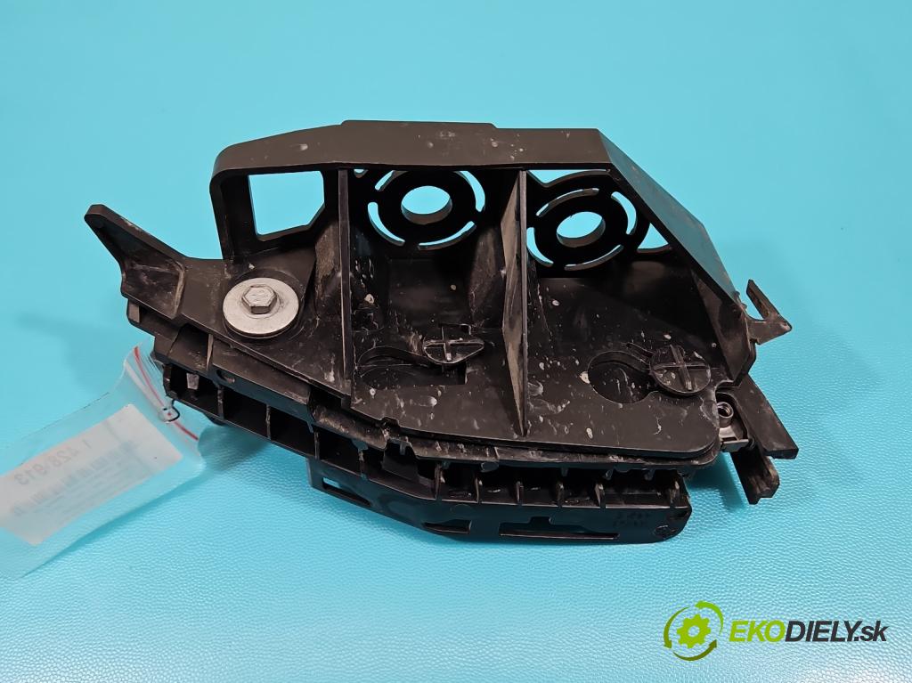 Peugeot 308 I 2007-2013 1.6 HDi 90 hp manual 66,2 kW 1560 cm3 5- Boty: nárazníku přední pravý 9680406380