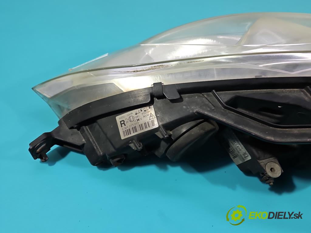 Peugeot 407 2.0 HDi 136 HP manual 100 kW 1997 cm3 5- Reflektor: pravý 0301213272 (Pravé)