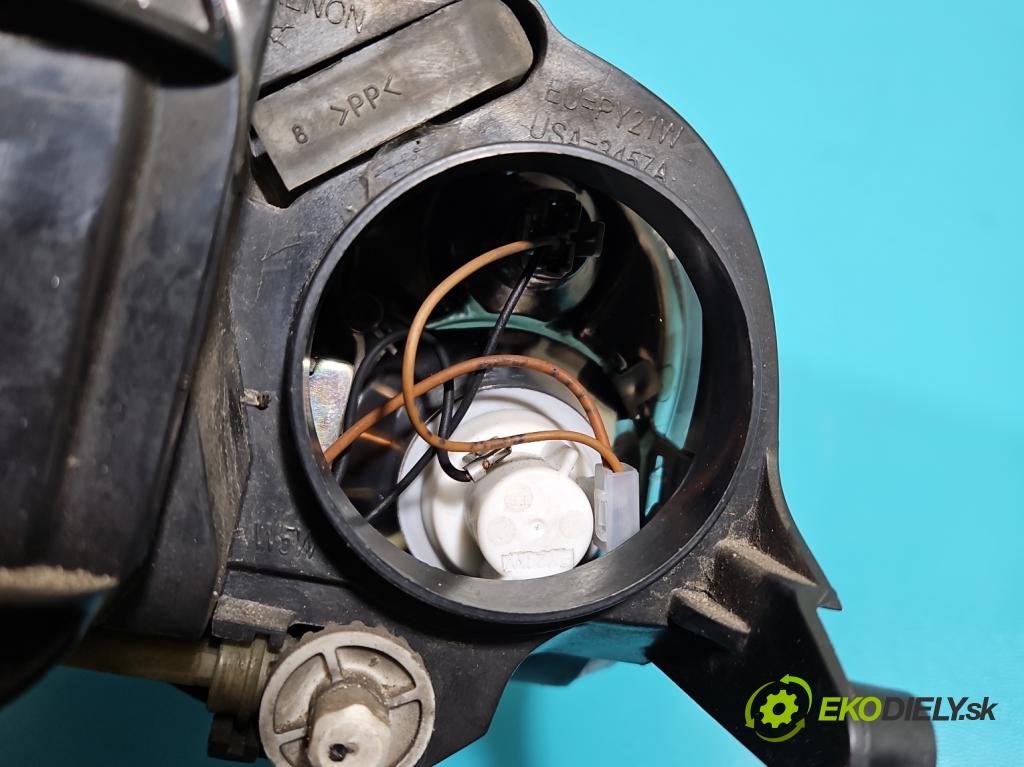 Vw Touareg I 2002-2010 2.5 tdi 174 HP automatic 128 kW 2461 cm3 5- Reflektor: pravý  (Pravé)