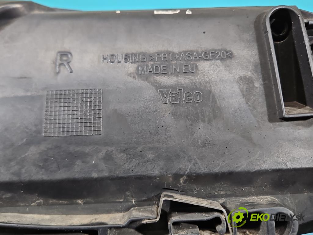 Vw Touareg I 2002-2010 2.5 tdi 174 HP automatic 128 kW 2461 cm3 5- Reflektor: pravý  (Pravé)