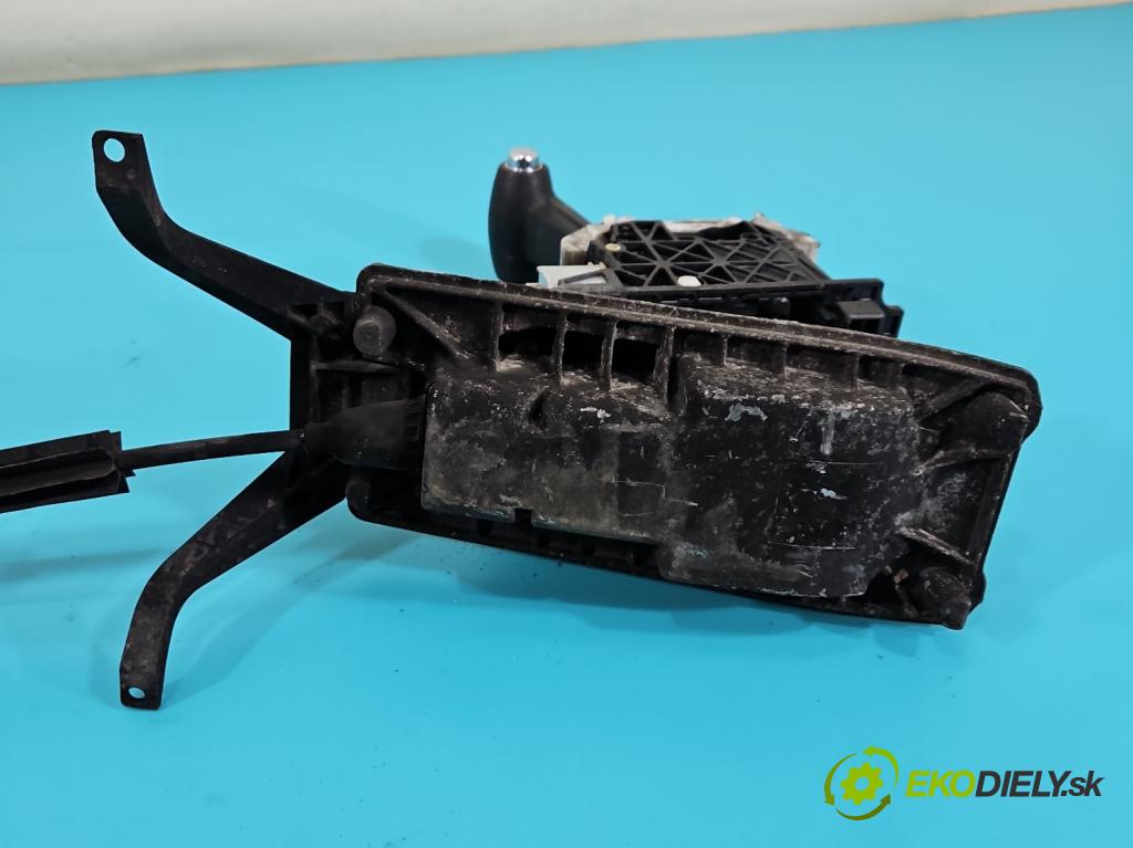 Vw Touareg I 2002-2010 2.5 tdi 174 HP automatic 128 kW 2461 cm3 5- Páka: Změny: stupeň,rýchlosť 7L6713203C (Rýchlostná páka (kulisa))