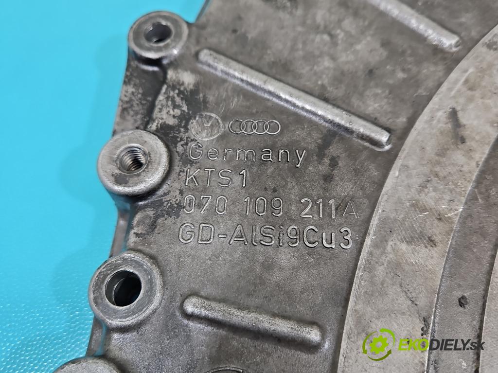 Vw Touareg I 2002-2010 2.5 tdi 174 hp automatic 128 kW 2461 cm3 5- obal vačkový 070109211A (Kryty motora)