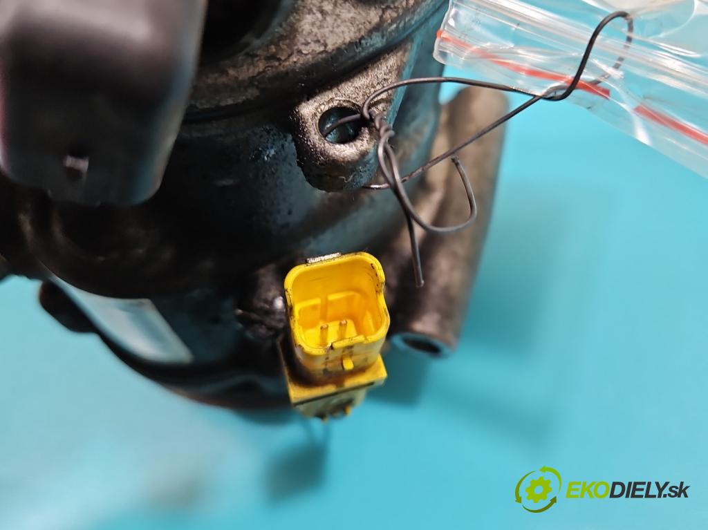 Peugeot 308 I 2007-2013 1.6 HDi 90 HP manual 66,2 kW 1560 cm3 5- Kompresor: klimatizácie 9659875780 (Kompresory klimatizácie)