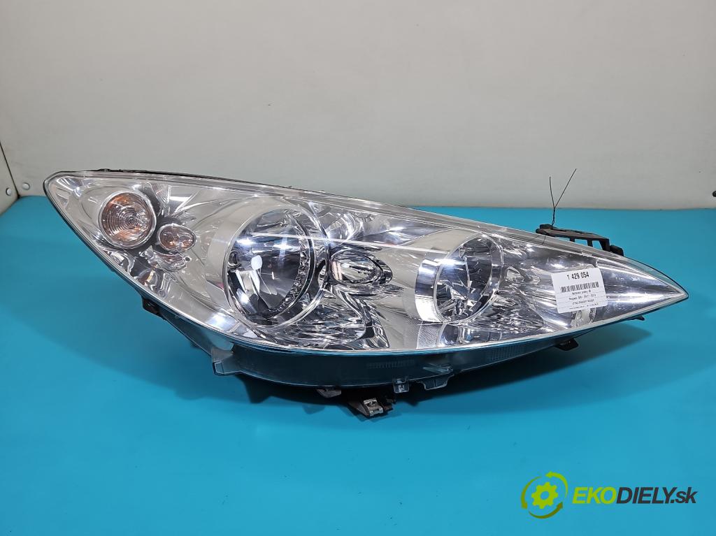 Peugeot 308 I 2007-2013 1.6 HDi 90 HP manual 66,2 kW 1560 cm3 5- Reflektor: pravý  (Pravé)