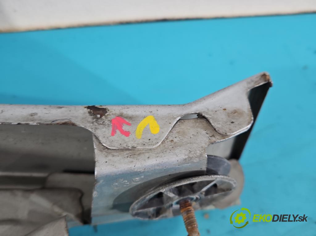 Peugeot 407 2.0 HDi 136hp manual 100 kW 1997 cm3 5- blatnik přední levý  (Predné ľavé)