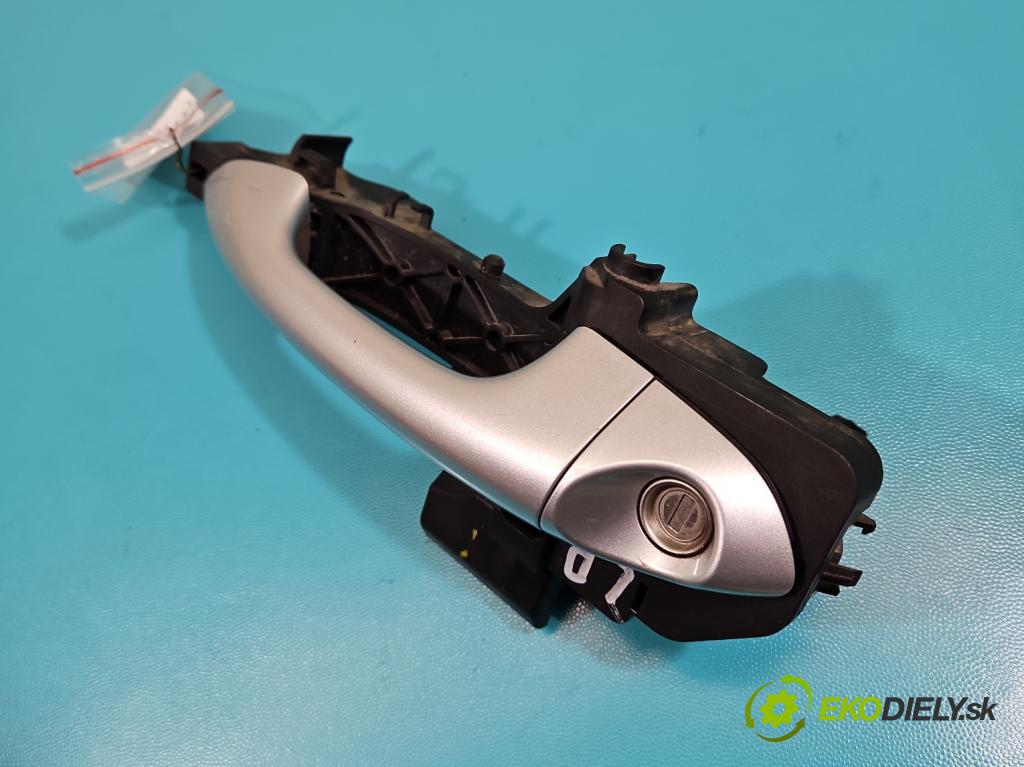 Kia Ceed II 2012-2018 1.6 GDI 135 HP manual 99 kW 1591 cm3 5- rukoväť predné ľavé mimo:  (Vonkajšie predné ľavé)