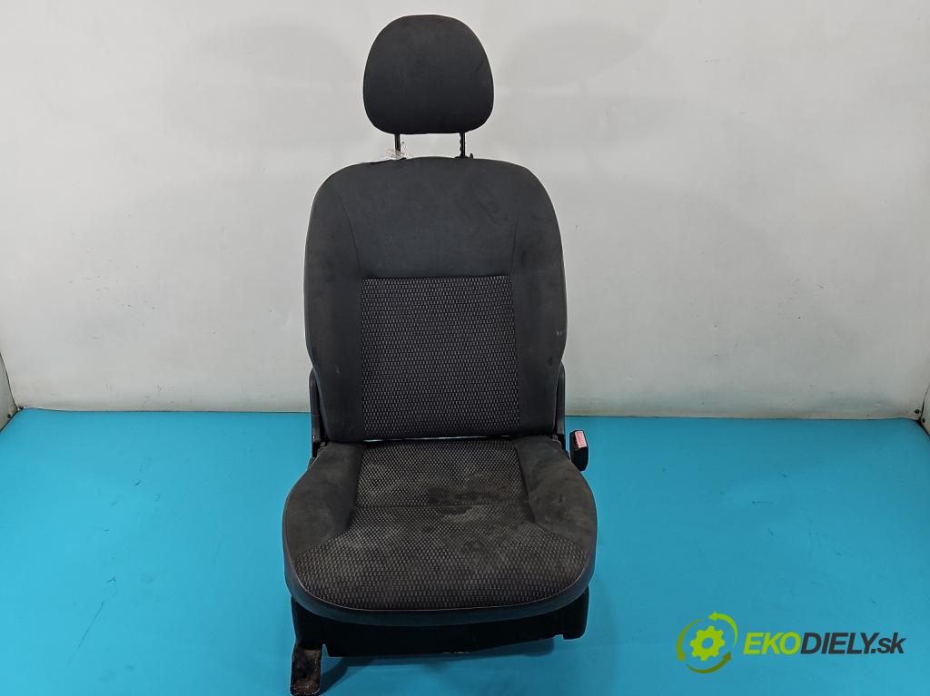 Citroen Berlingo I 1996-2008 1.6 HDi 75 HP manual 55,2 kW 1560 cm3 5- Sedačka pravý  (Sedačka, sedadlo)