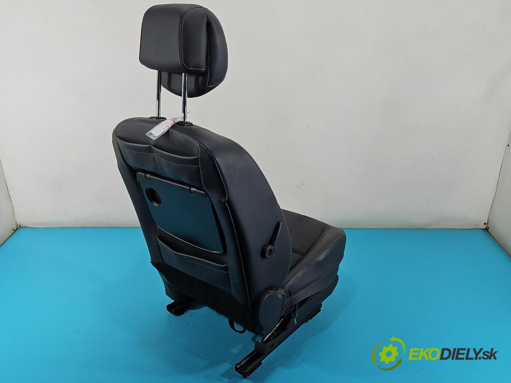 Renault Scenic III 2009-2016 1.6 dci 131 HP manual 96 kW 1598 cm3 5- Sedačka ľavý  (Sedačka, sedadlo)