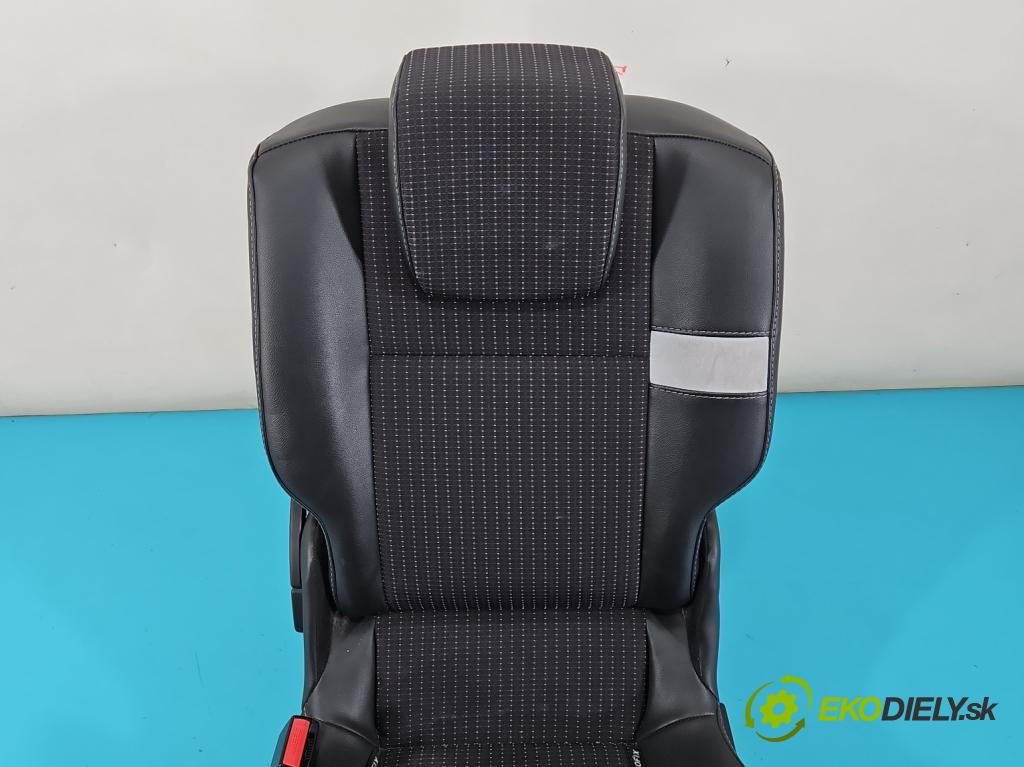 Renault Scenic III 2009-2016 1.6 dci 131 hp manual 96 kW 1598 cm3 5- Sedadlo zadní levý II