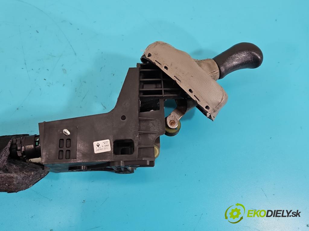 Renault Scenic II 2003-2009 1.6 16V 113 HP manual 83 kW 1598 cm3 5- Páka: Změny: stupeň,rýchlosť 8200963223 (Rýchlostná páka (kulisa))