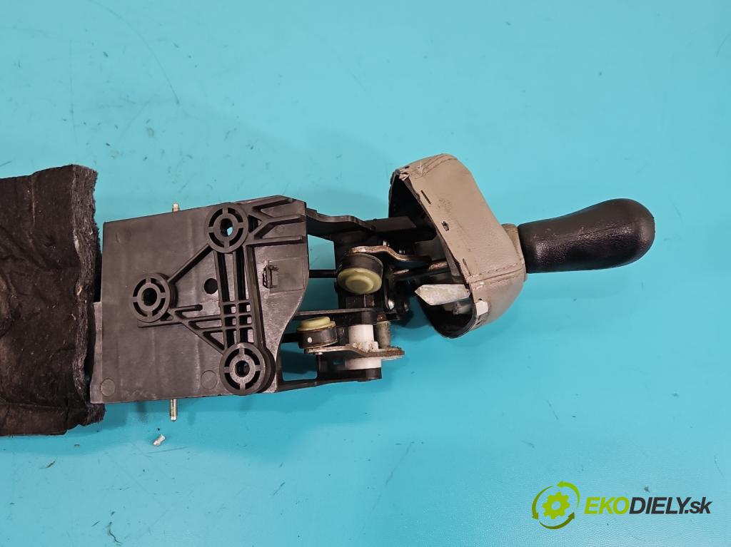 Renault Scenic II 2003-2009 1.6 16V 113 HP manual 83 kW 1598 cm3 5- Páka: Změny: stupeň,rýchlosť 8200963223 (Rýchlostná páka (kulisa))