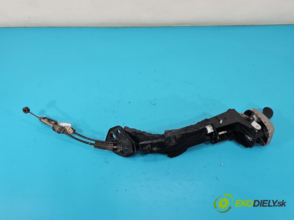 Renault Scenic II 2003-2009 1.6 16V 113 HP manual 83 kW 1598 cm3 5- Páka: Změny: stupeň,rýchlosť 8200963223 (Rýchlostná páka (kulisa))