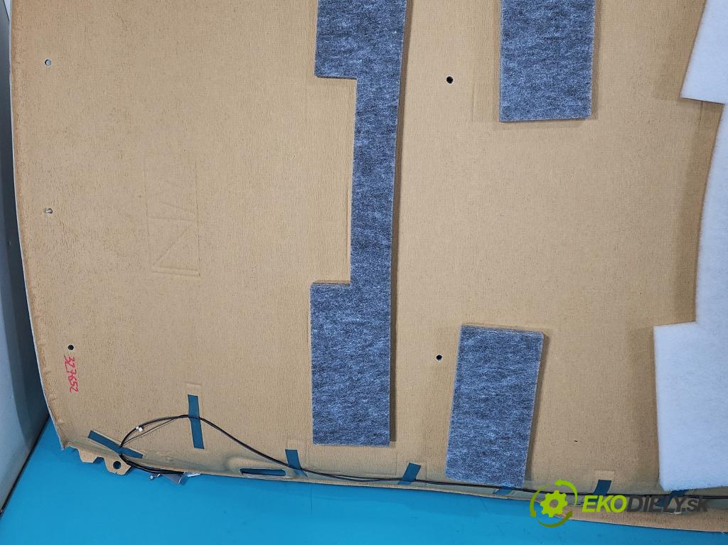 Toyota Auris II 2012-2018 špinavý: