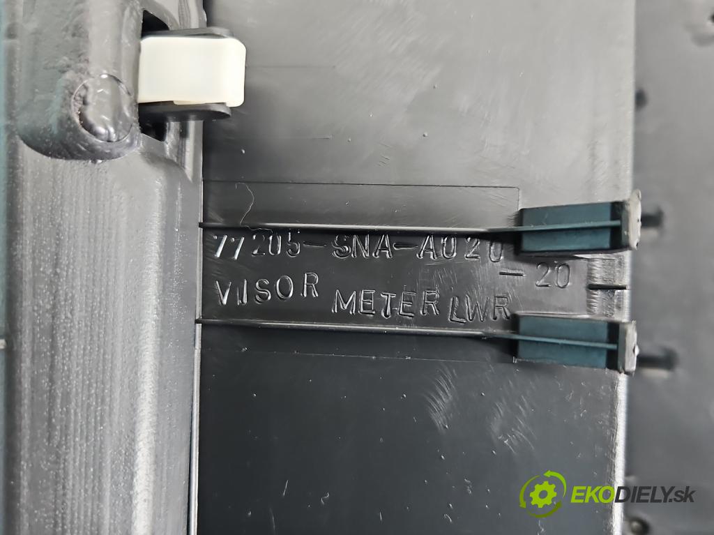 Toyota Auris II 2012-2018 špinavý: