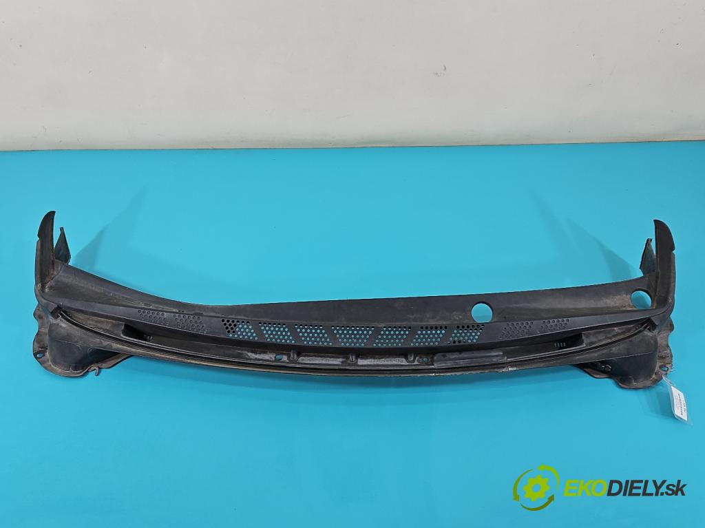 Kia Ceed II 2012-2018 1.6 GDI 135 HP manual 99 kW 1591 cm3 5- torpédo 86151-A2000 (Torpédo (plast pod čelným sklom))